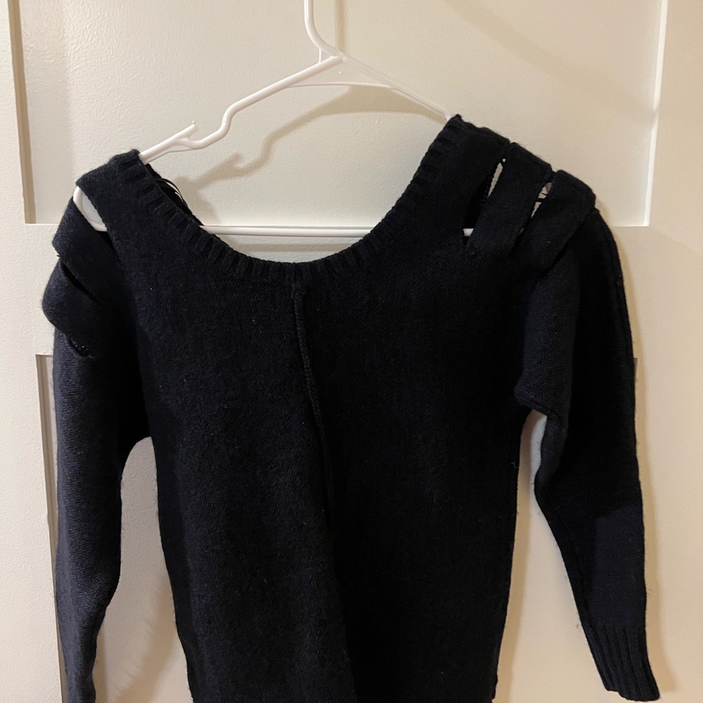 Guess Los Angeles Sweater Top Dark Navy Blue - XS used